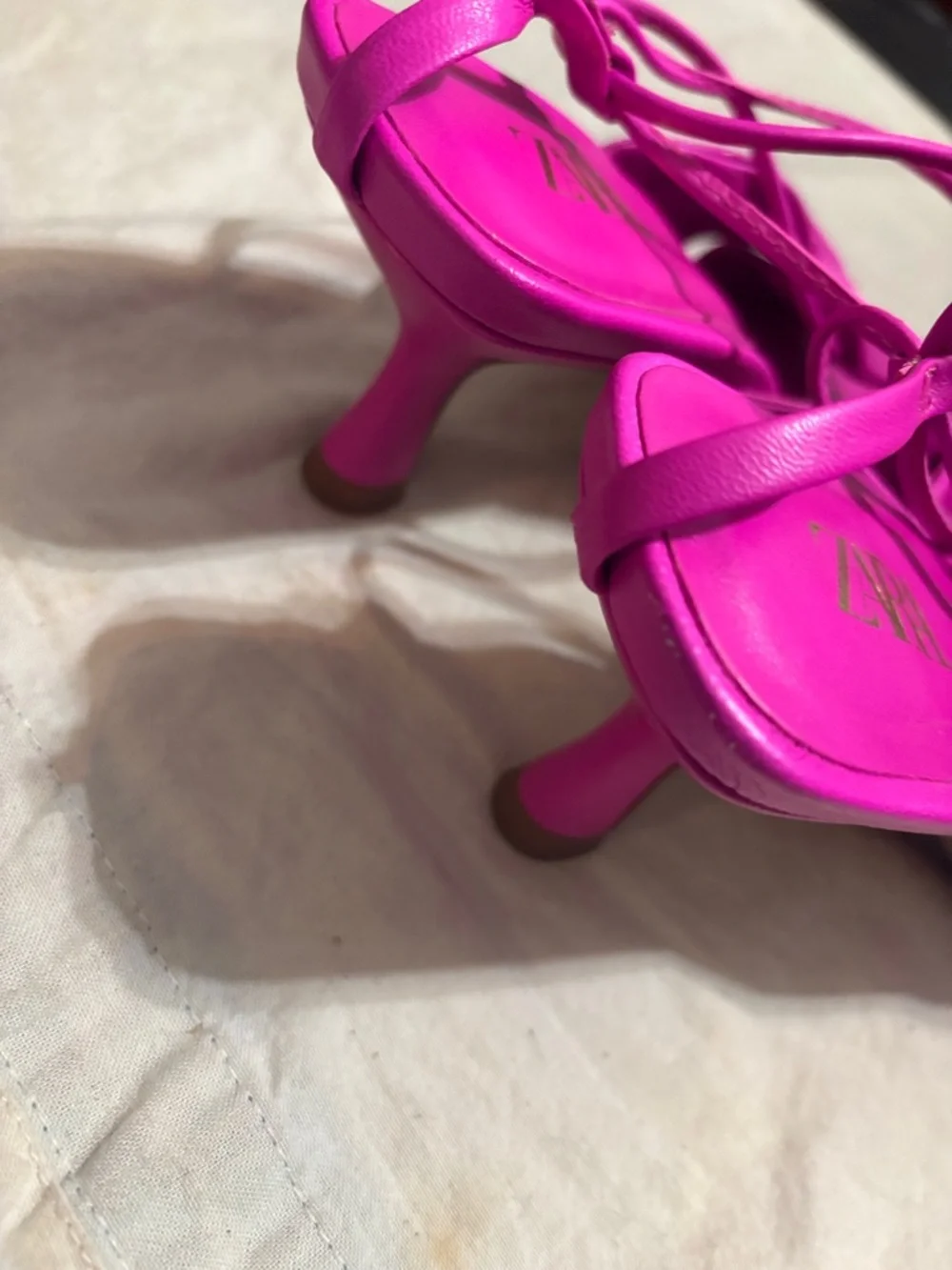 ZARA Hot Pink Twist Knot Lace-Up Sandals - Picture 3 of 7
